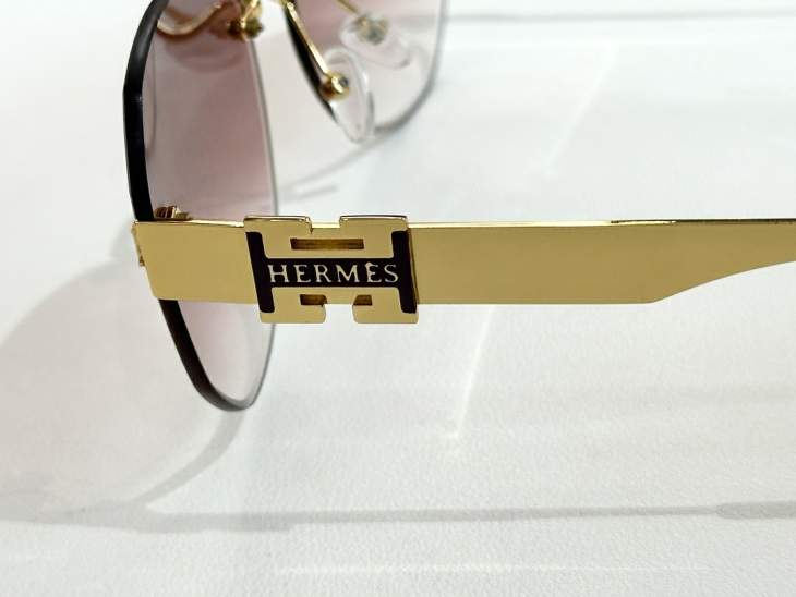Picture of Hermes Sunglasses _SKUfw74834777fw